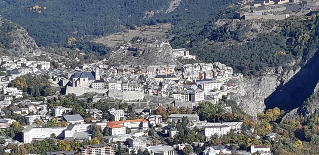 A Deux Pas ... Apartment Briancon  Exterior photo